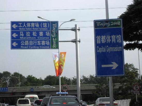 �D��-�W�\(y��n)�����ָ̎̎·��(bi��o) ·��(bi��o)ָʾ��ͬ�W�\(y��n)���^