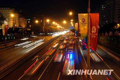 ҹɫ�еı����W�\(y��n)���^