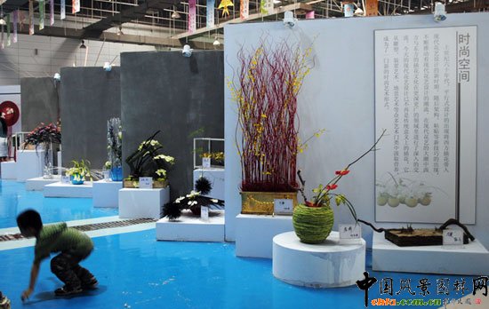 ���ߌû�����(hu��)(����)�҃�(n��i)չ--��ˇ�^(q��)