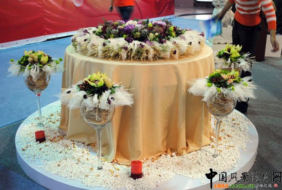 ���ߌû�����(����)�҃�չ--�廨��Ʒ