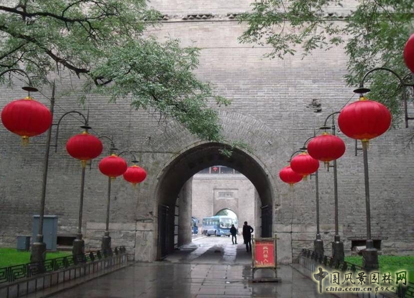 西安城墻（唐皇宮墻、明城墻）