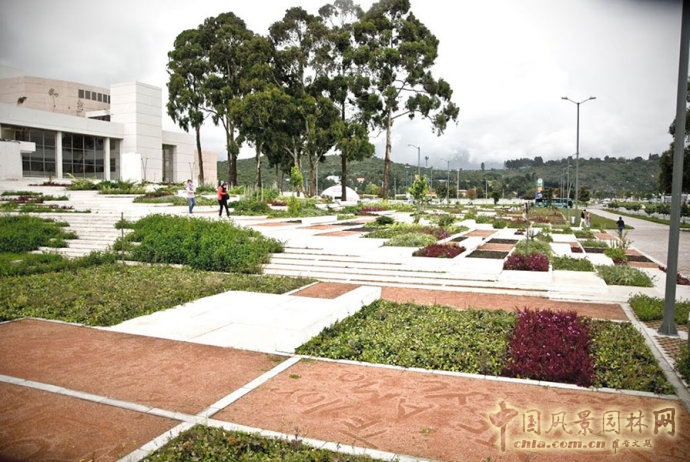 哥倫比亞Santodomingo圖書館公園