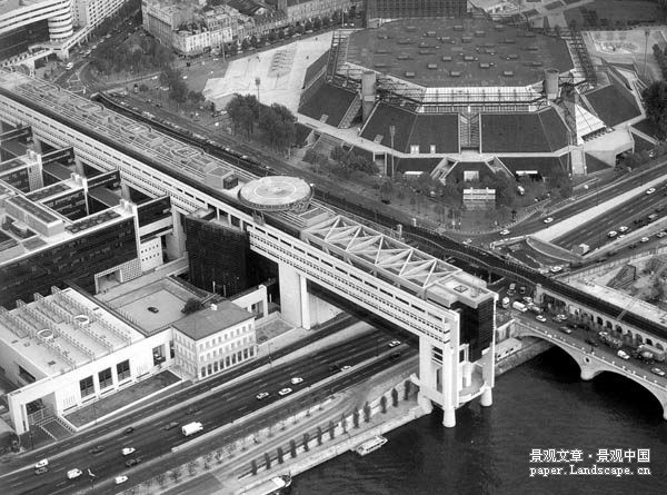 圖1 法國財政部大廈