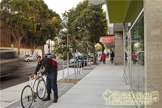 美國加利福尼亞理查森公寓景觀花園