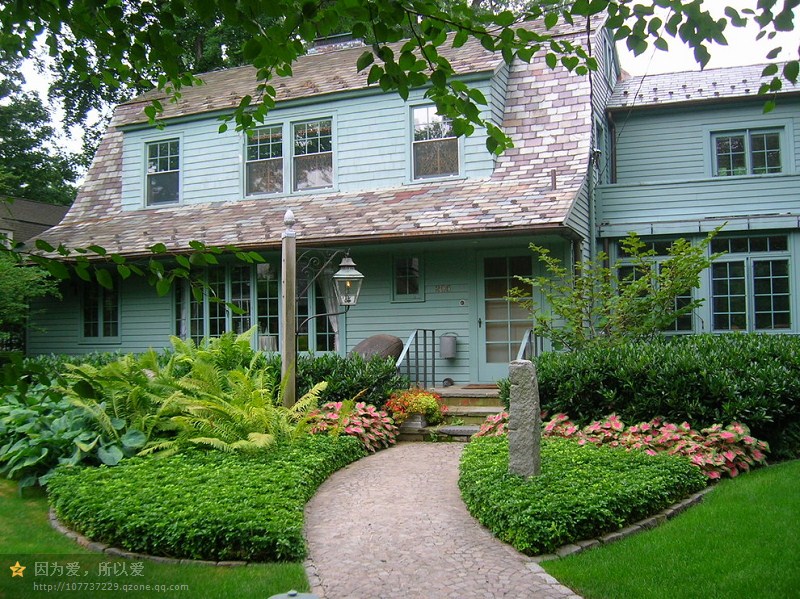 在這個空間里,設計師采用了不對稱平衡的概念