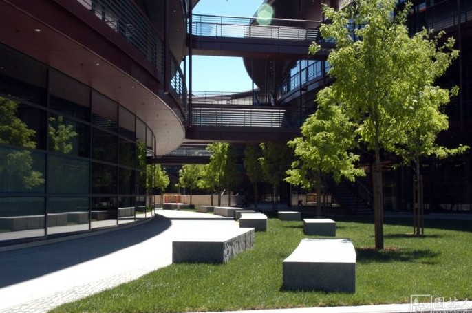 詹姆斯·H·克拉克中心