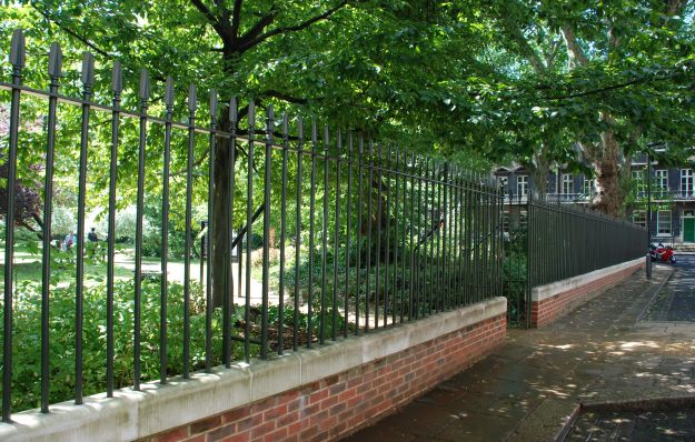 戈登廣場(chǎng)和沃本廣場(chǎng)的復(fù)建