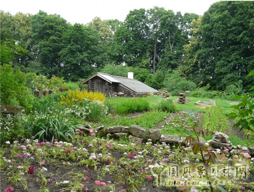 雅斯納亞?波良納