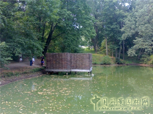 雅斯納亞?波良納