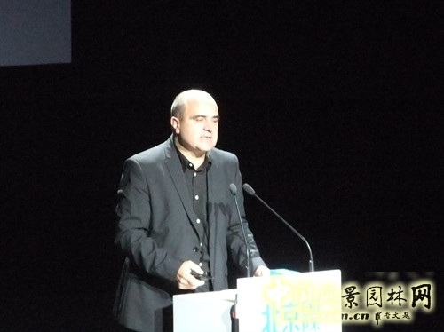 巴塞羅那市首席規(guī)劃師比森特·瓜里亞爾特