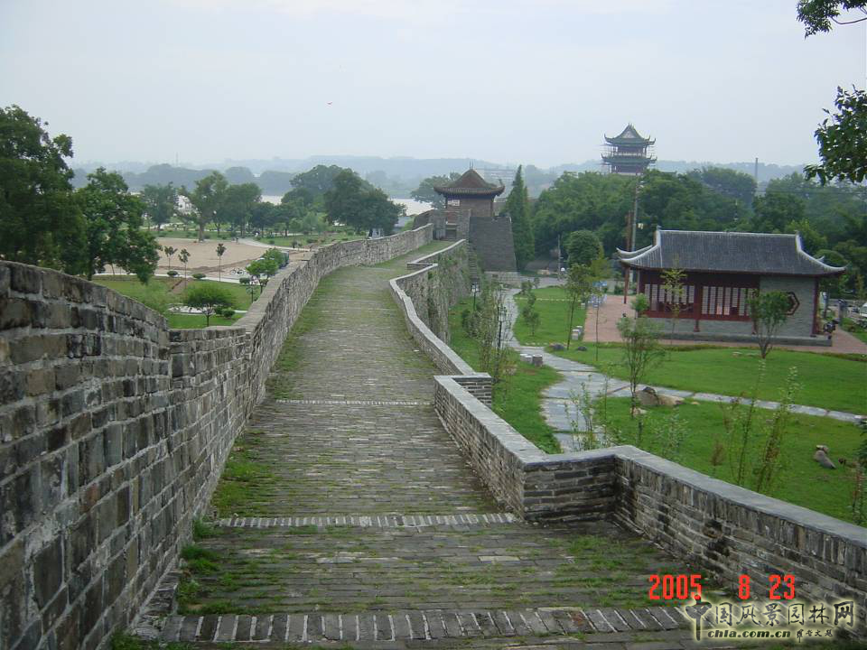 張敏:中國傳統(tǒng)城市的山水環(huán)境及其詩歌意境