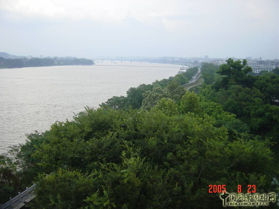 張敏:中國傳統城市的山水環境及其詩歌意境