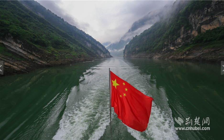 清江蝴蝶崖景區的“絕美畫卷”