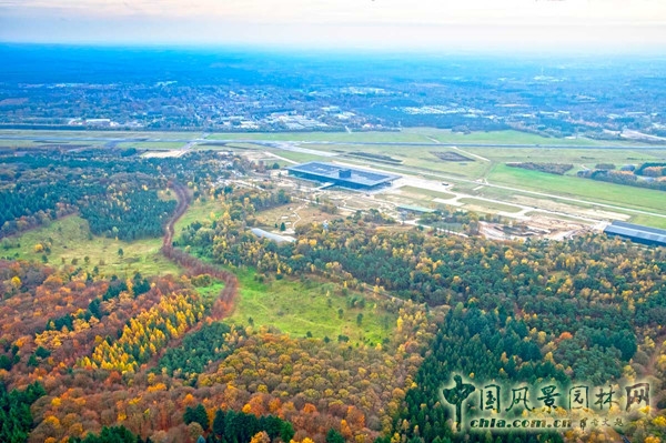 8月12日頭條:荷蘭蘇斯特貝赫軍事博物館項(xiàng)目賞析