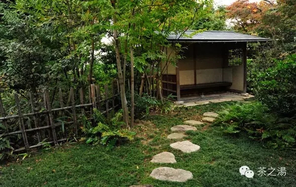 連接“俗世”與“茶道”的通道——露地