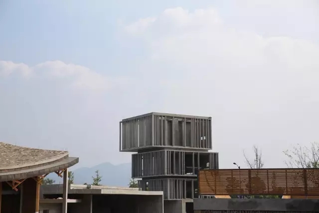 王澍「富春山居圖」誕生地造了一座美術館:富春山館