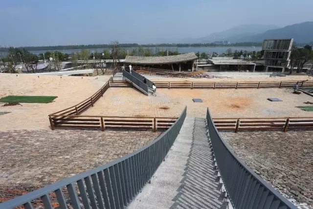 王澍「富春山居圖」誕生地造了一座美術館:富春山館