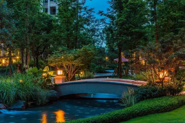 樸喬景觀:重慶龍湖·拉特芳斯項(xiàng)目