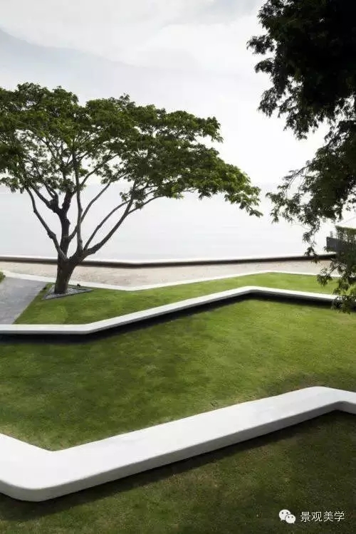 用不同景觀臺階的形態表達不同的景觀概念