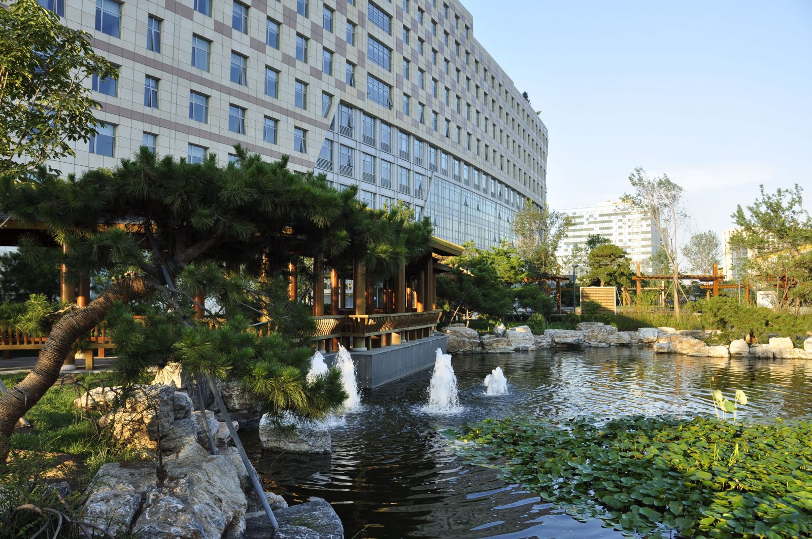 2016園冶杯專業獎參賽項目：北京大學國際醫院景觀工程設計