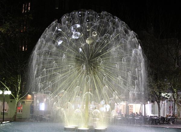 別墅園林的噴泉設計圓你與聚財聚氣的要求