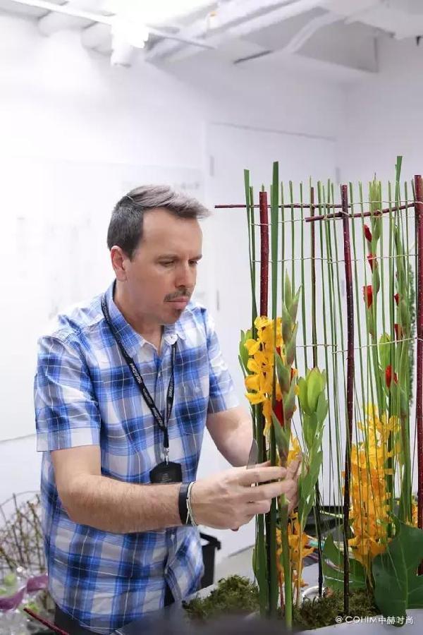 用低成本架構(gòu)出更具設(shè)計(jì)感的花藝形態(tài)