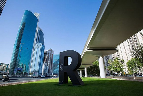 迪拜推出城市字體 把它們變成一道城市風(fēng)景