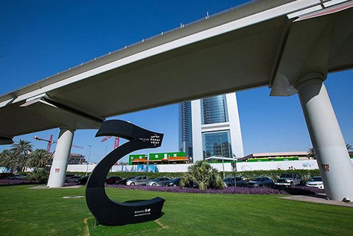 迪拜推出城市字體 把它們變成一道城市風(fēng)景