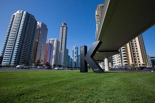 迪拜推出城市字體 把它們變成一道城市風(fēng)景