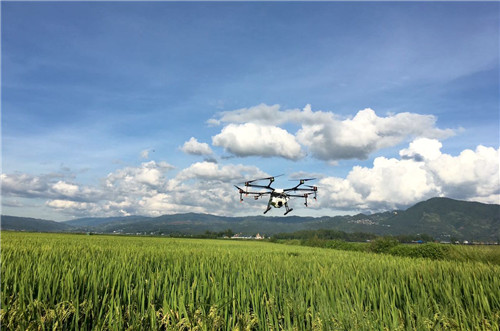 植保無人機效率這么高 為何農民難接受?