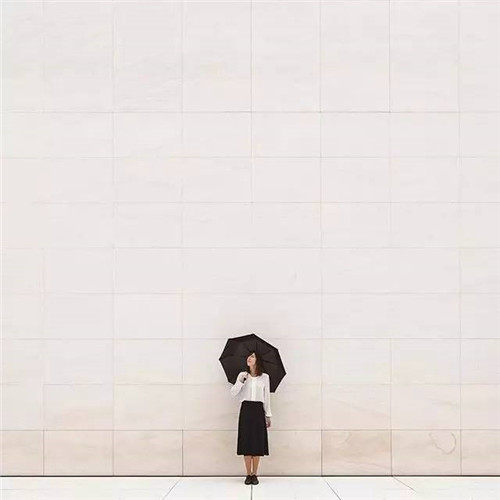 西班牙小情侶把全球景點玩出小情調