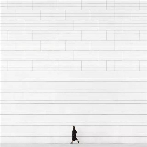 西班牙小情侶把全球景點玩出小情調