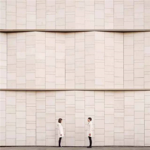 西班牙小情侶把全球景點玩出小情調