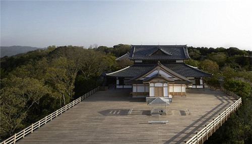 這間幾乎純玻璃制的日式茶室即將環(huán)游世界