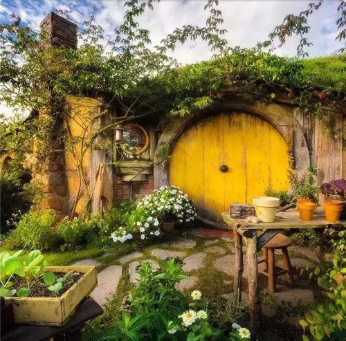 綠植代替瓦片，覆土建筑讓景觀天人合一！