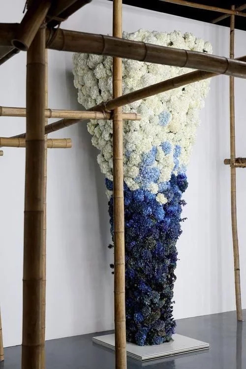 時尚、藝術、花卉 一場盛開的對話