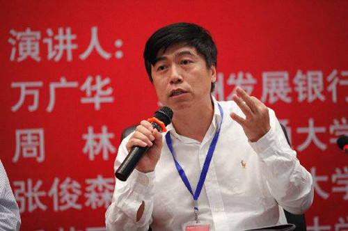 萬廣華：要注意城市化速度高于預期的風險