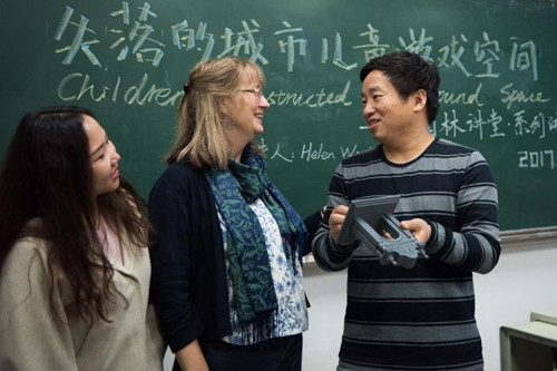 謝菲爾德大學教授海倫·伍利在中國農大開講座