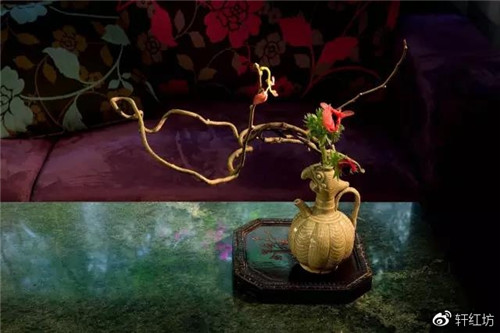 茶道，缺少插花不成雅致