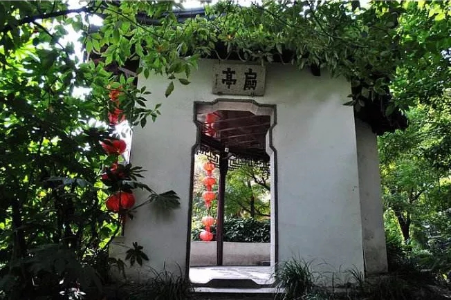 瞻園的空間布局分析