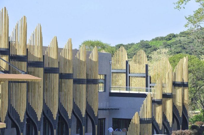 沈陽森林動物園熊貓館建筑景觀設(shè)計