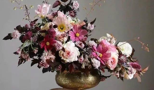 花藝設計中的色彩搭配技巧