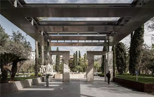 廢墟中的現(xiàn)代醫(yī)院景觀改造