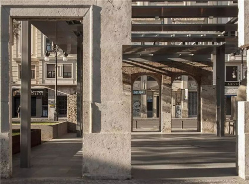 廢墟中的現(xiàn)代醫(yī)院景觀改造