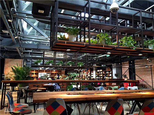 城市社區的共享空間——403國際藝術中心