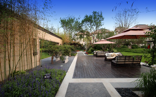 孔雀城 .高爾夫院子 :果嶺之上的皇家庭院