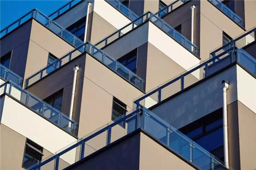 層層退臺式的設計,如城市中充滿詩意的梯田