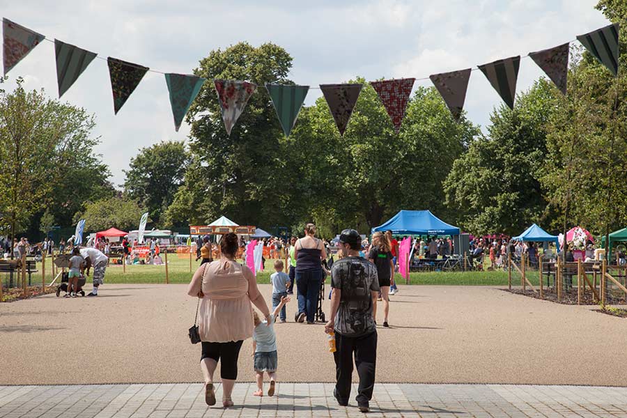 具有便利設施的綠色空間——沃姆浩特公園
