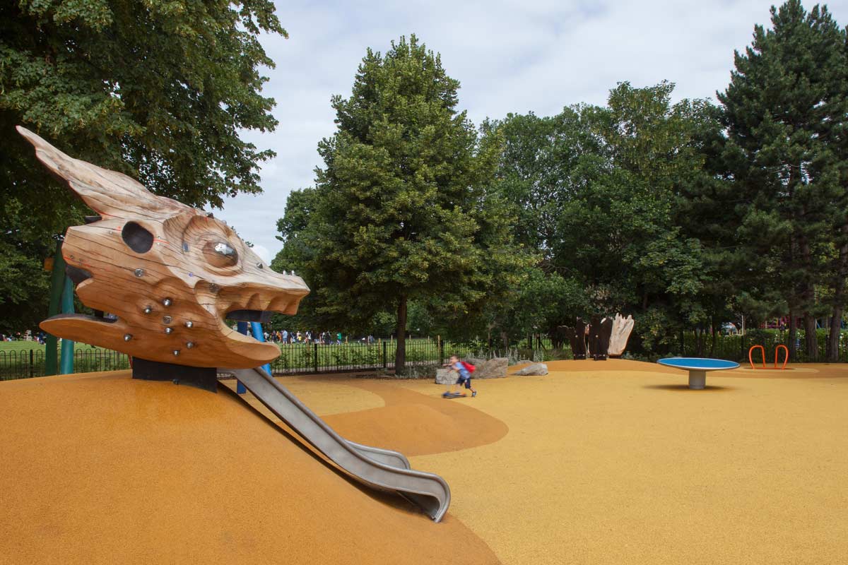 具有便利設施的綠色空間——沃姆浩特公園