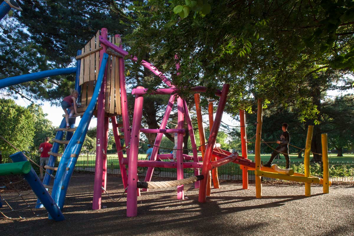 具有便利設施的綠色空間——沃姆浩特公園